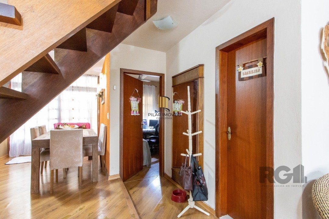 Casa em condomínio, 135m² privativos, 3 quartos, 2 vagas - Bairro Glória