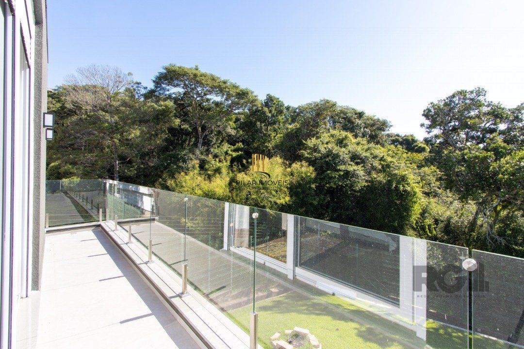 Casa de Condomínio 4 dormitórios no bairro Vila Nova