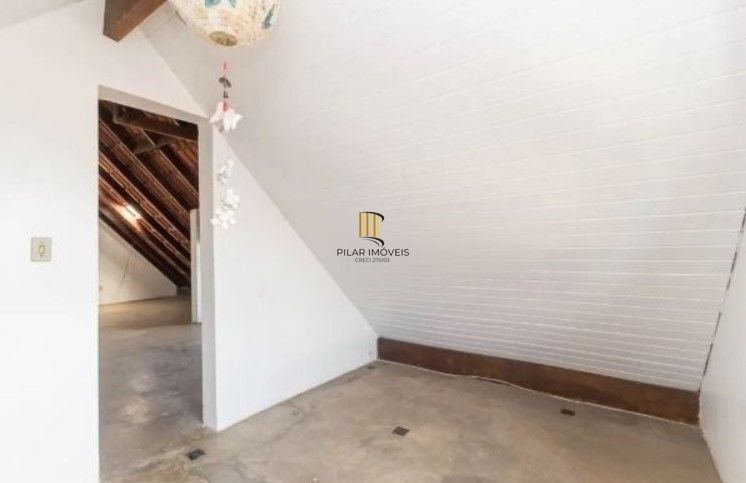 Casa/sobrado  de 4  dormitórios I 1 suíte I 4 vagas I  Altos Do Ipê