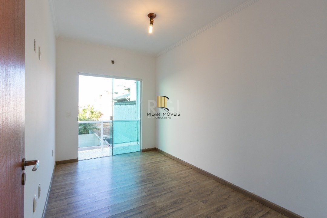 Casa para Venda - 178.4m², 3 dormitórios, sendo 1 suites, 2 vagas - Hípica