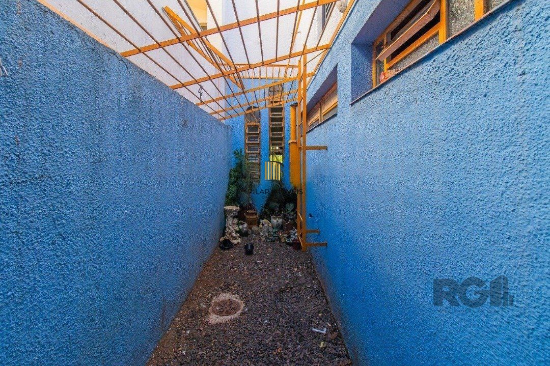 Casa, 200m², 3 dormitórios, bairro Cristal