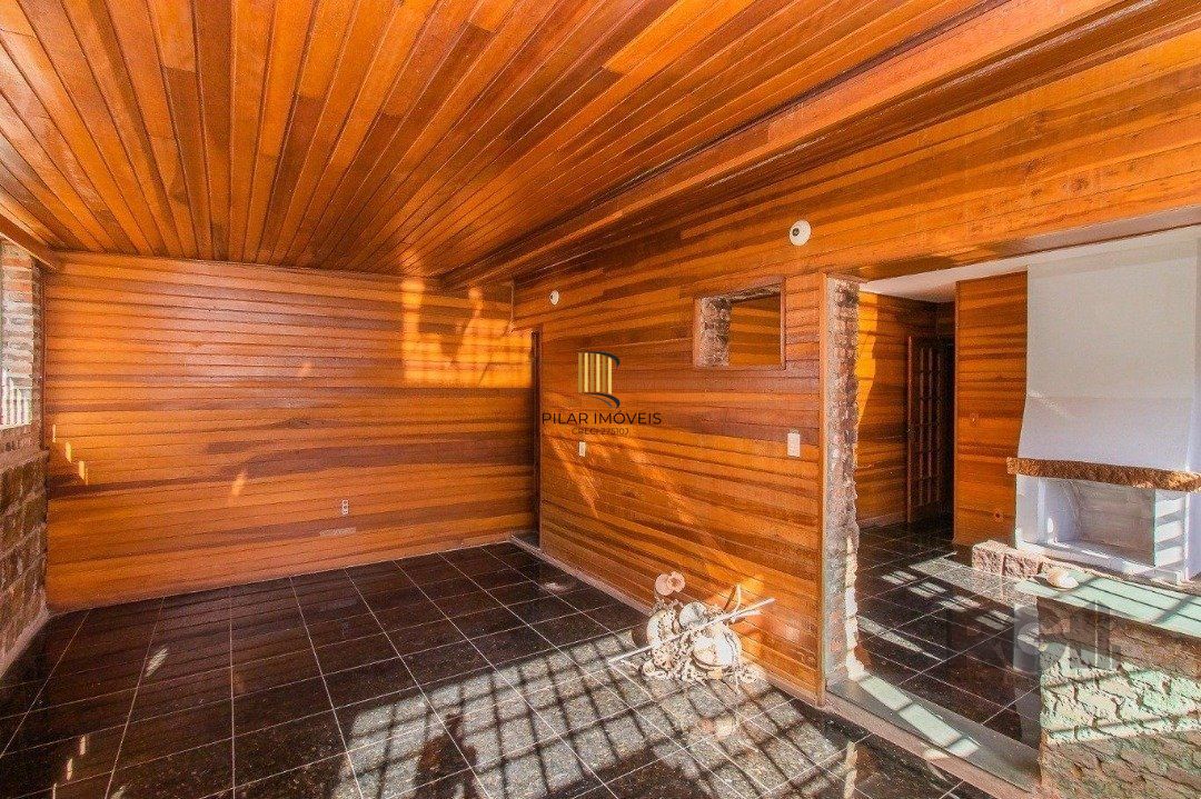 Casa, 200m², 3 dormitórios, bairro Cristal