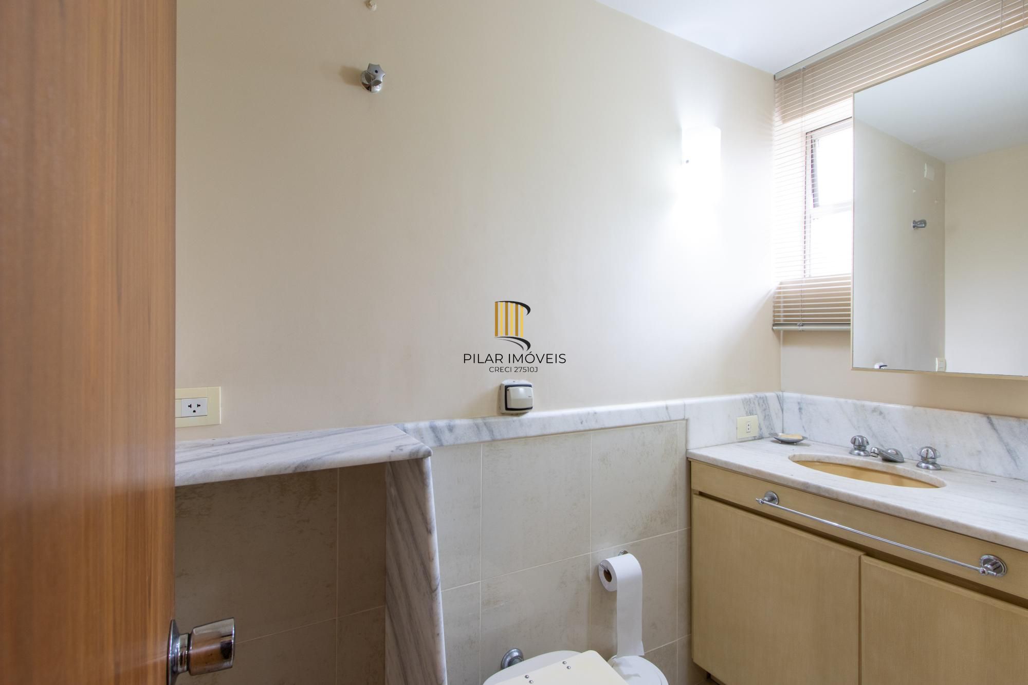 Conjunto comercial na Moinhos de Vento.