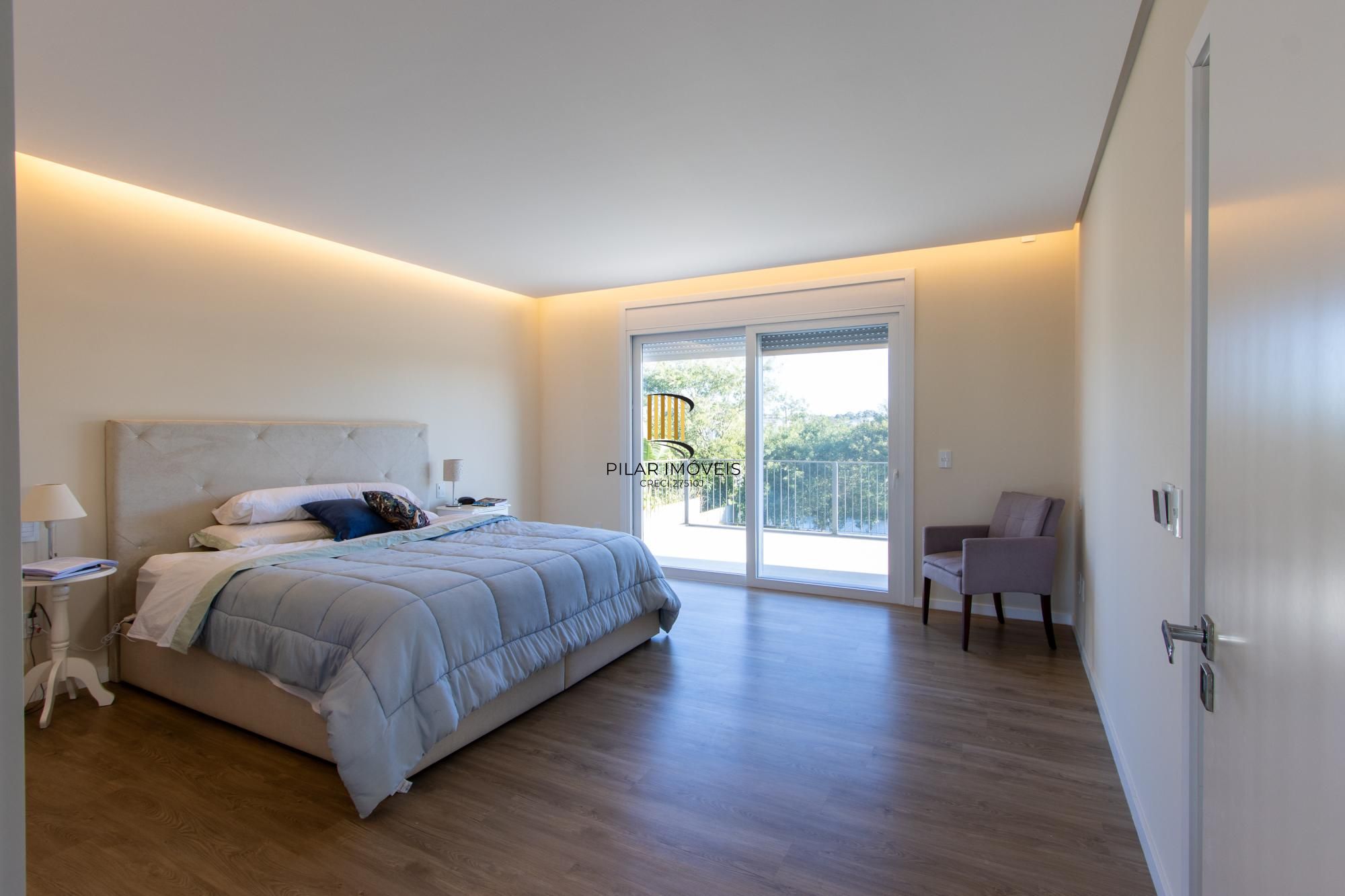 Casa de Condomínio 5 dormitórios no bairro Belém Novo