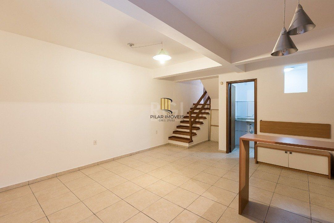 Casa Condominio para Venda - 262.98m², 3 dormitórios, sendo 1 suites, 2 vagas - Imperial Parque