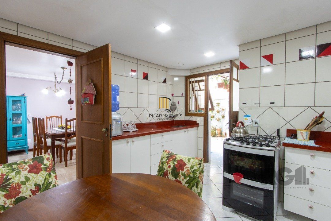 Casa de Condomínio 3 dormitórios no bairro Jardim Isabel