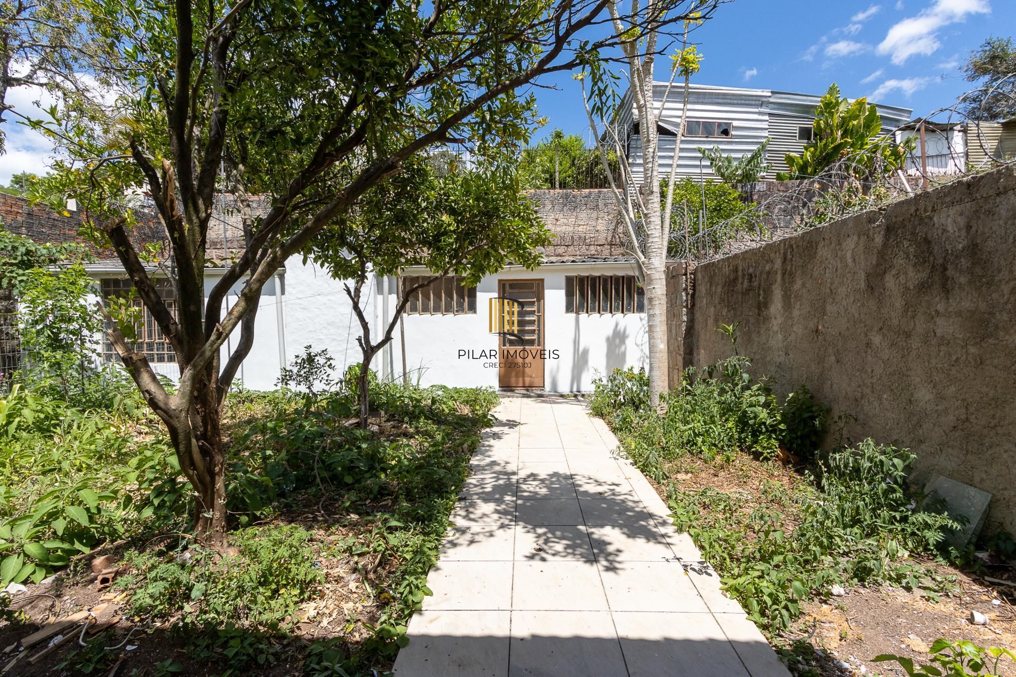 CASA 2 DORMITÓRIOS  NO SANTA TEREZA