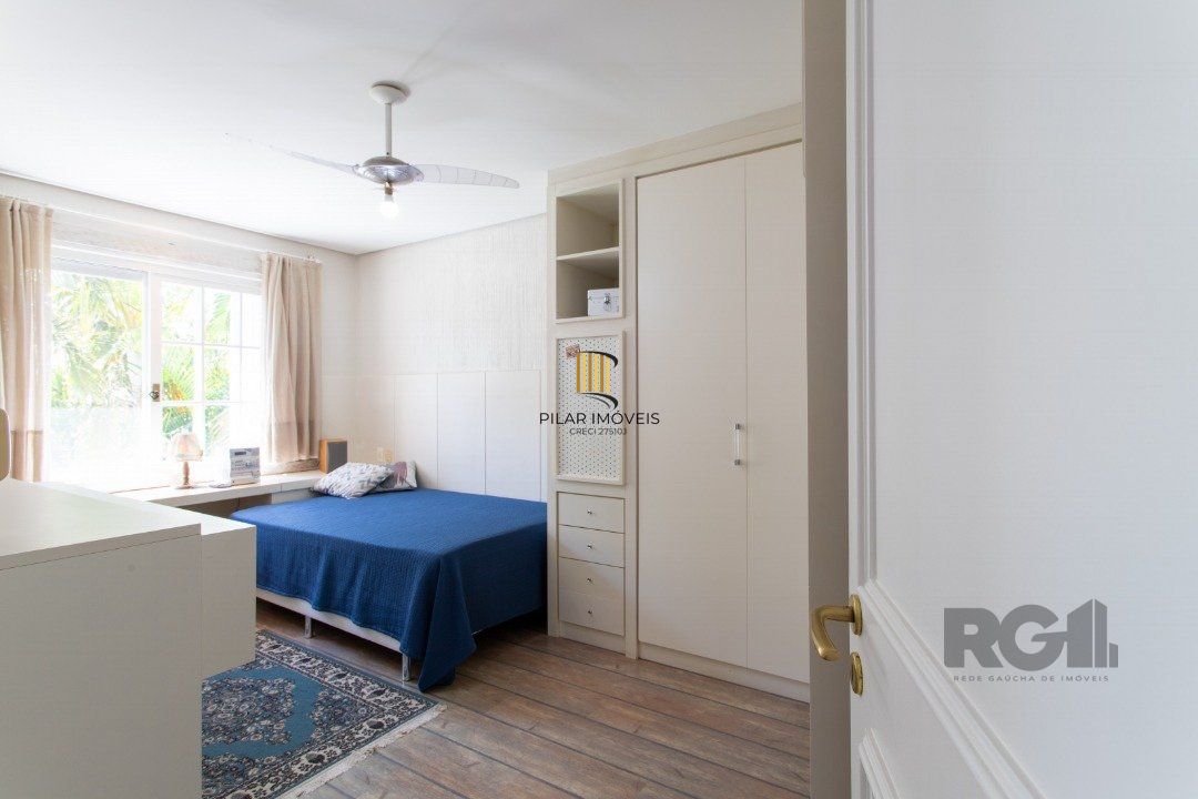 Casa para venda - 321m² - 4 suítes - Chapéu do Sol