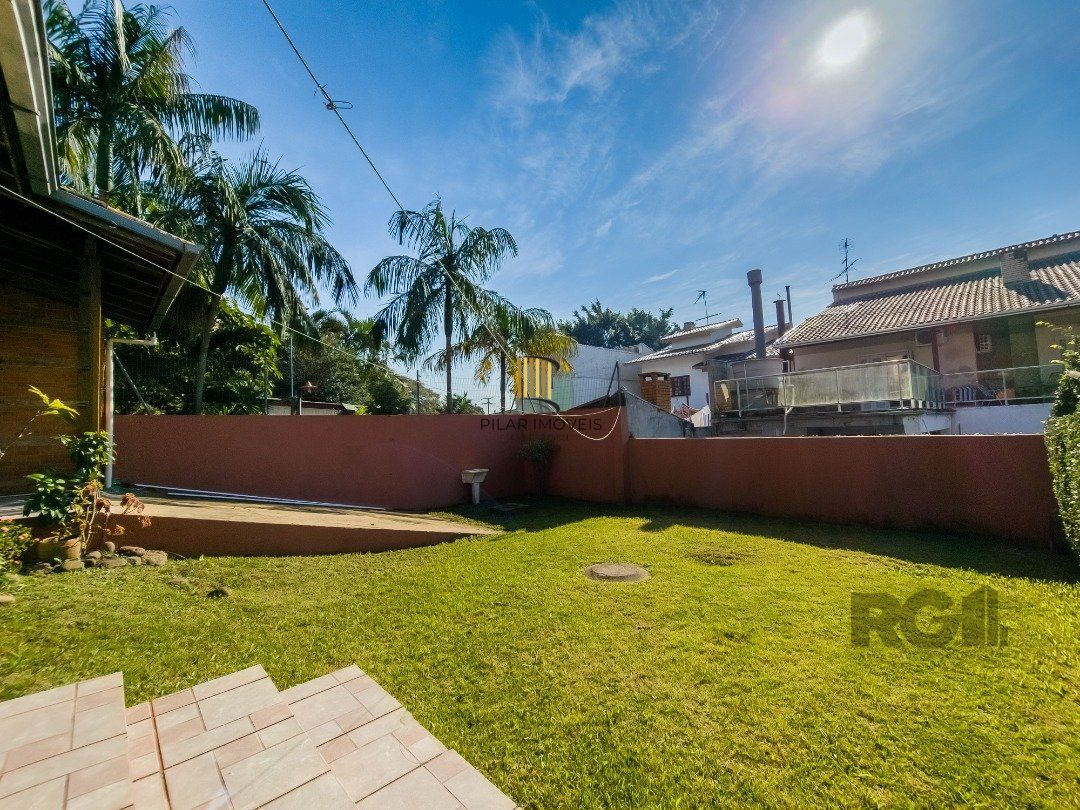 Casa 3 dormitórios no bairro Ipanema