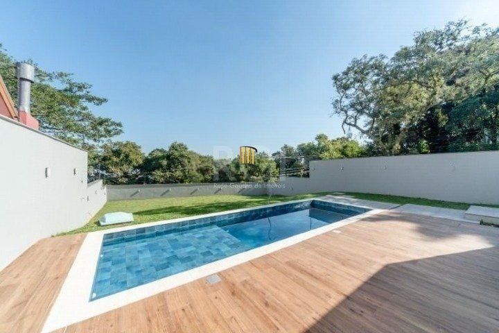 Casa para Venda - 523m², 3 dormitórios, sendo 3 suites, 4 vagas - Sétimo Céu