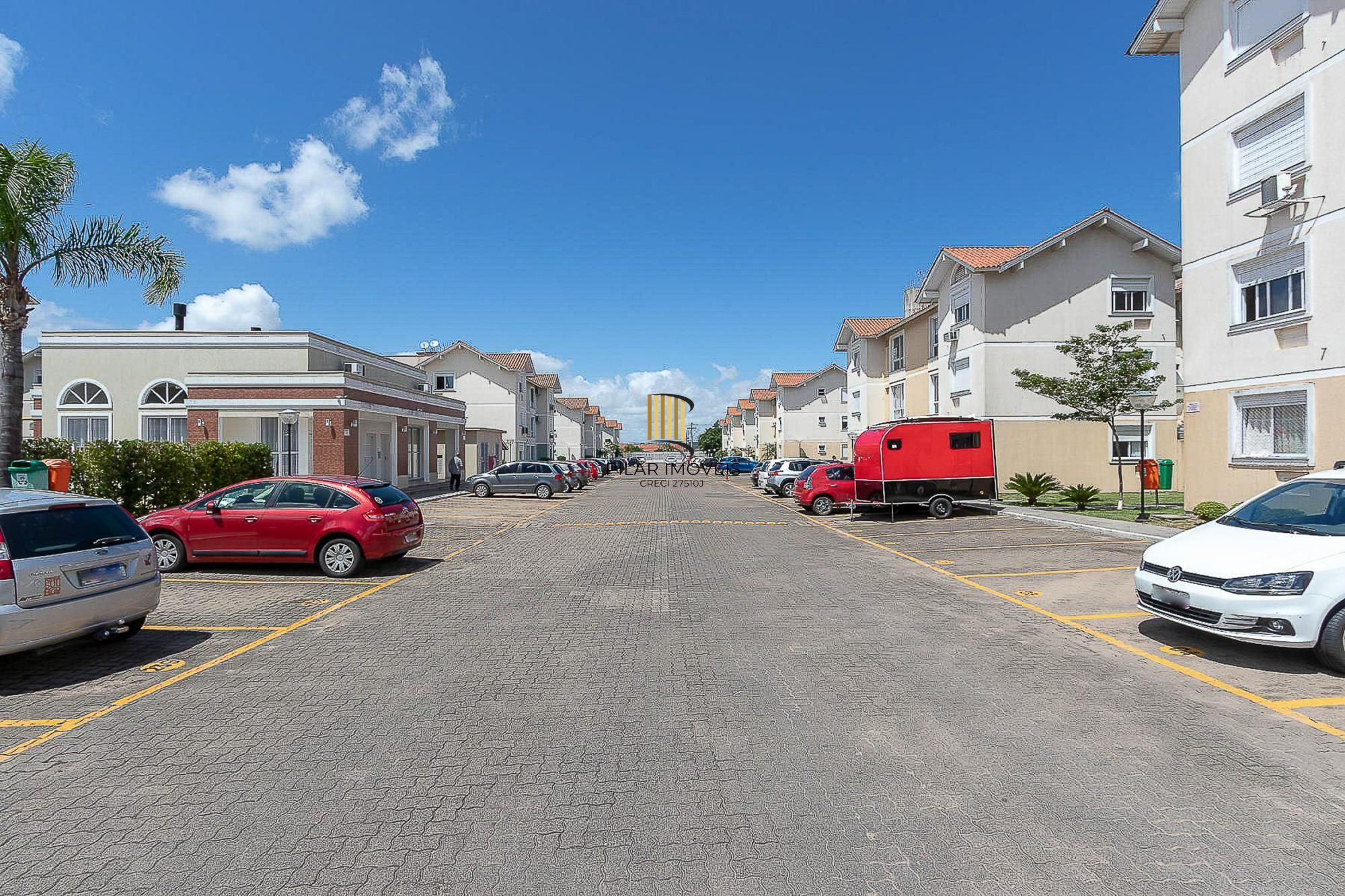 Apartamento térreo desocupado com  2 dormitórios I bairro Hipica