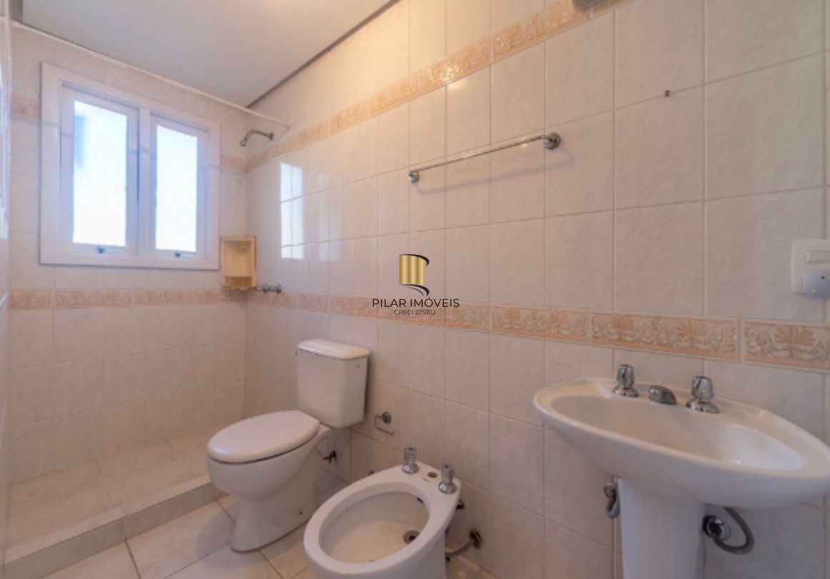 Casa Ampla em Condomínio com Acesso ao Rio – 3 Dormitórios e Excelente Infraestrutura