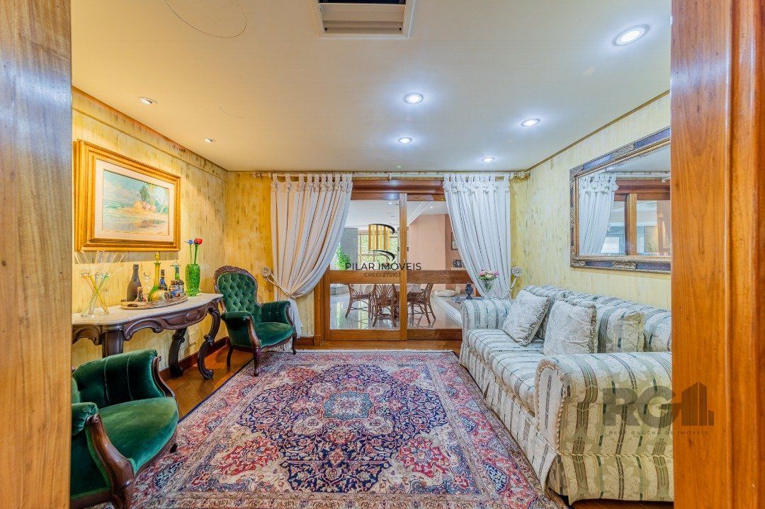 Apartamento 4 dormitórios no bairro Moinhos de Vento