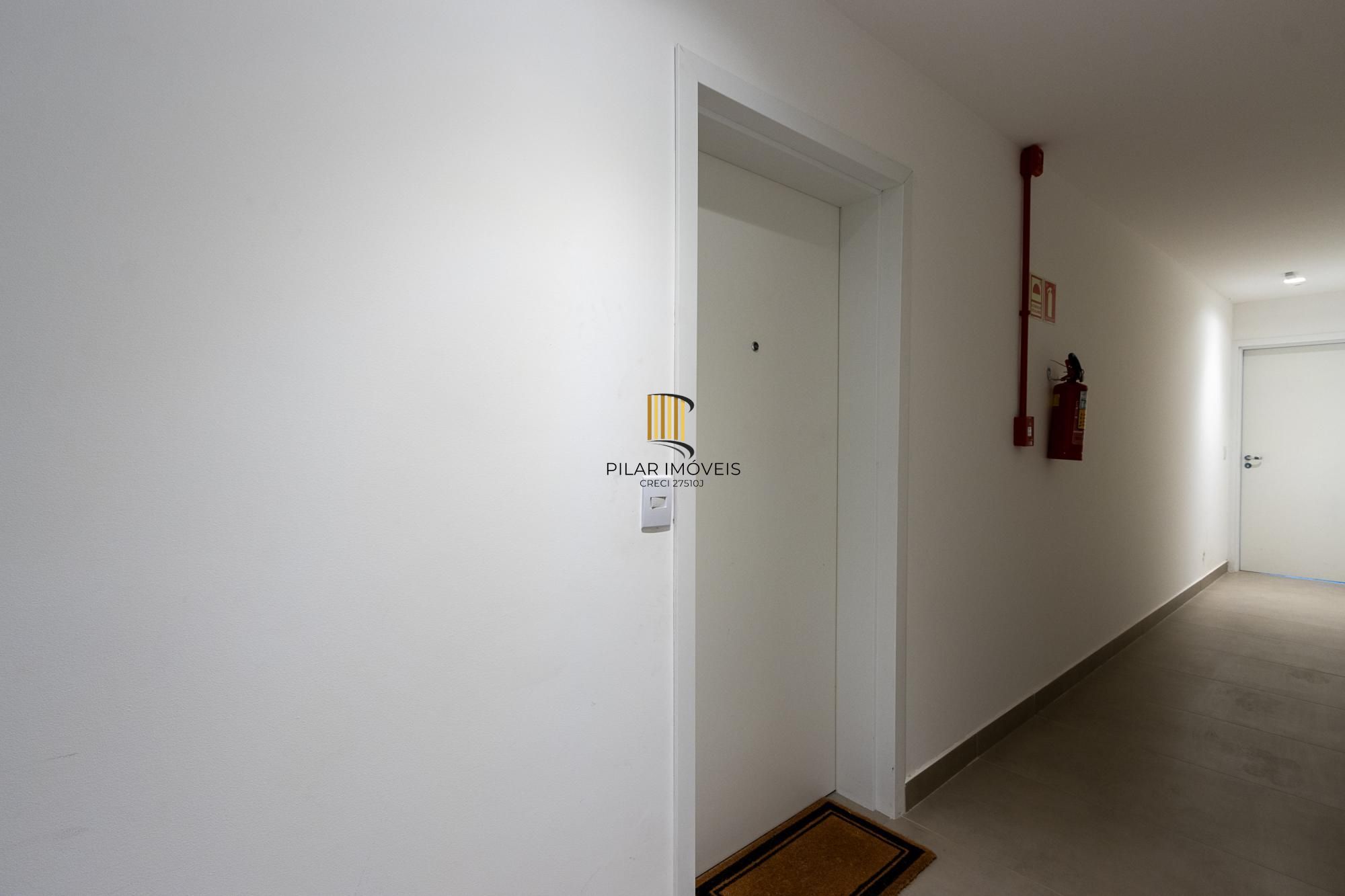 Apartamento 3 dormitórios no bairro Menino Deus