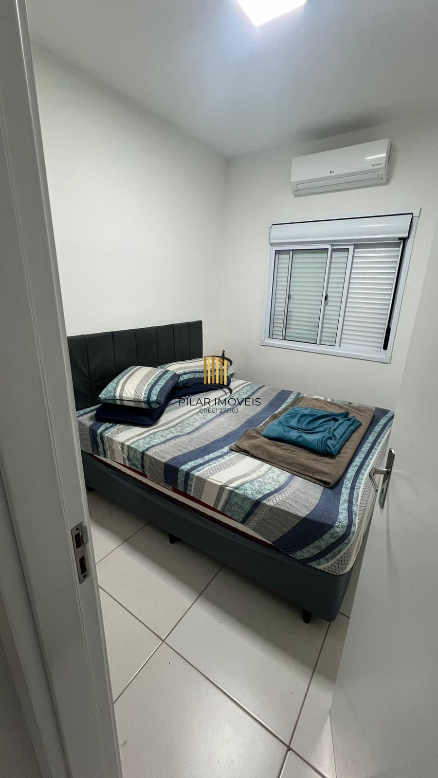 Casa em condomínio 2 dormitórios Bairro Restinga