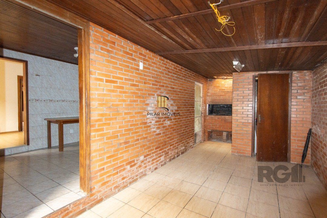 Casa 6 dormitórios no bairro Tristeza