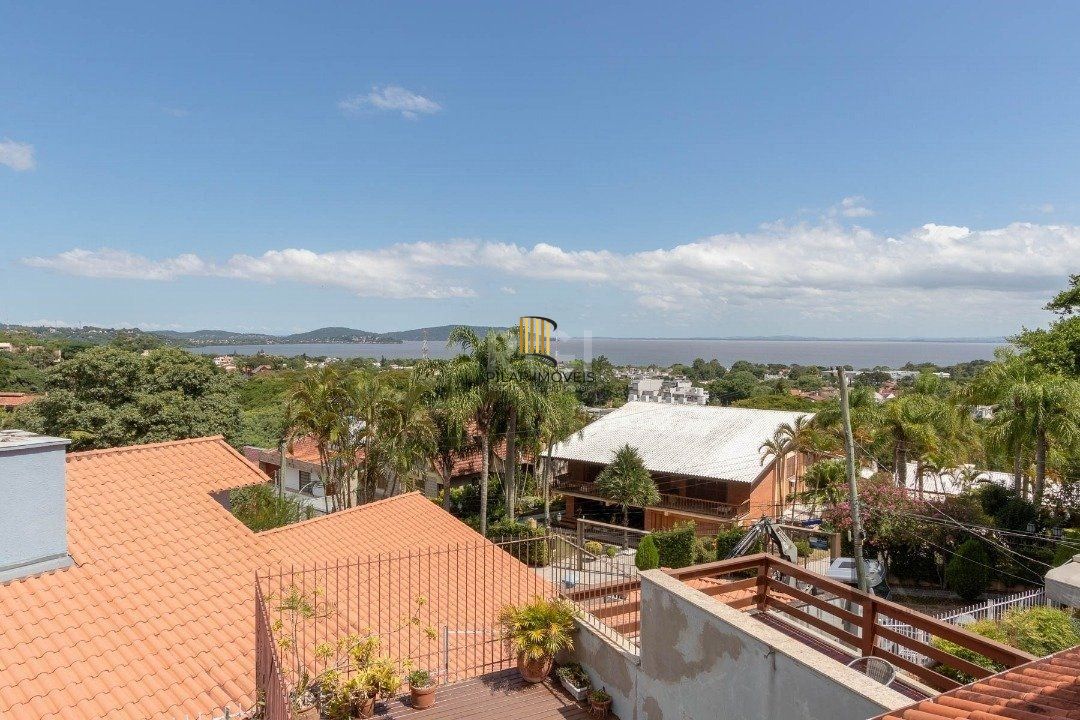 Casa em condomínio fechado para venda no bairro Jardim Isabel, com aproximadamente 197m² de área privativa,.