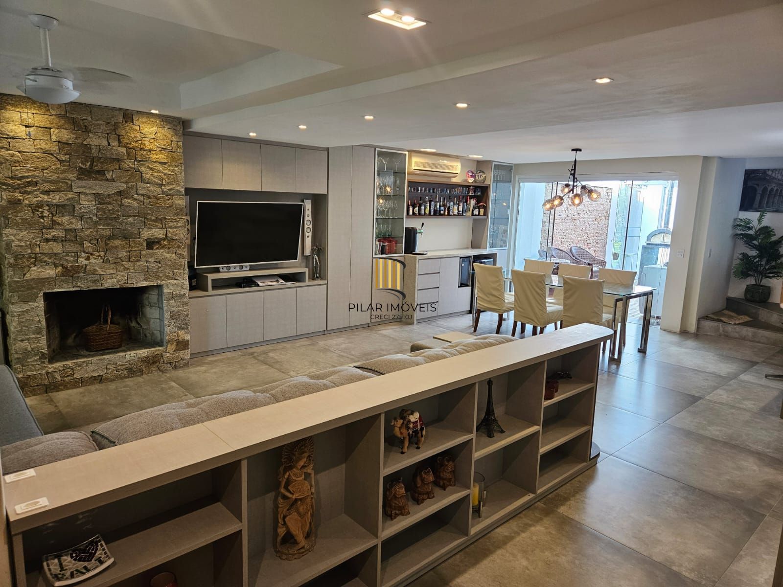 Casa em Condomínio, 03 dormitórios 04 Vagas, 229m²  na Tristeza, Porto Alegre, RS!!