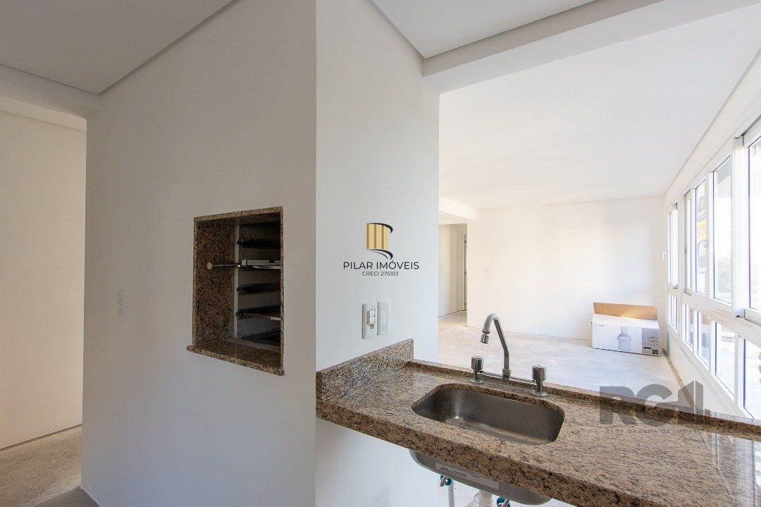 Cobertura para Venda - 214.34m², 3 dormitórios, sendo 3 suites, 2 vagas - Tristeza