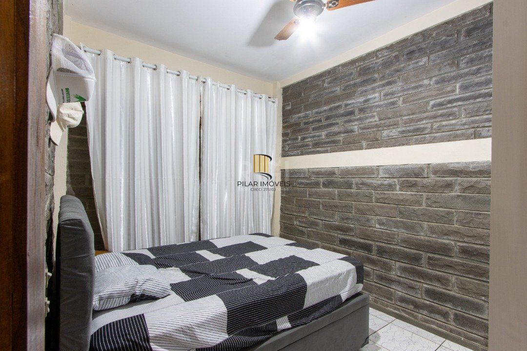 Casa 4 dormitórios no bairro Hípica