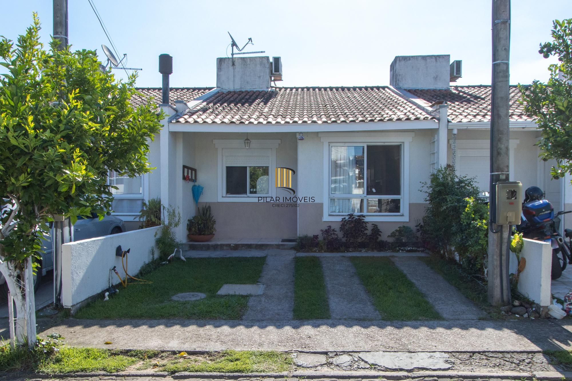 Casa 2 dormitórios  em condominio fechado