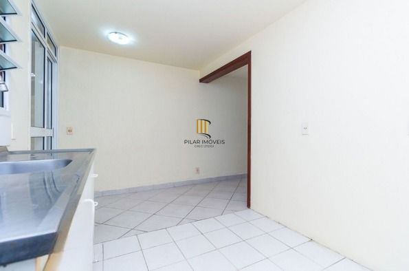 Casa em condomínio com 3 dormitórios, suíte, espaço gourmet.