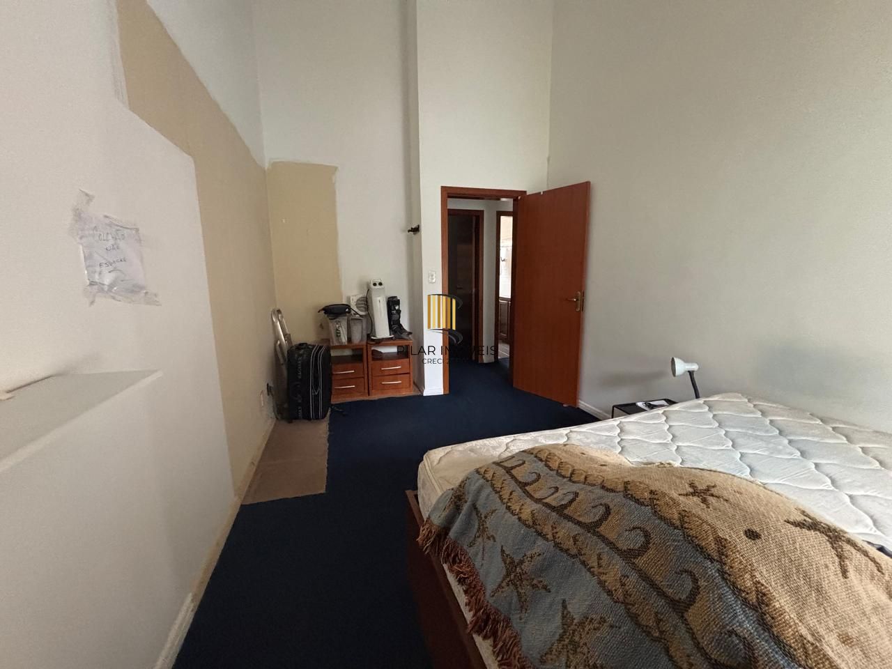 Casa estilo sobrado 2 dormitórios