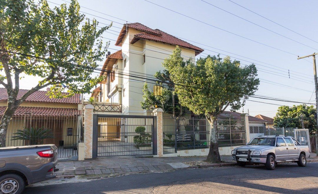 Casa Condominio para Venda - 191m², 3 dormitórios, sendo 1 suites, 2 vagas - Tristeza
