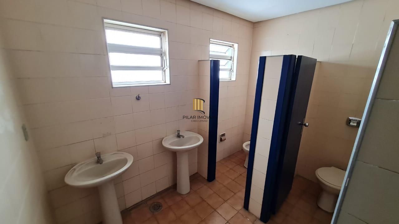 Prédio Comercial 4 dormitórios no bairro Sarandi