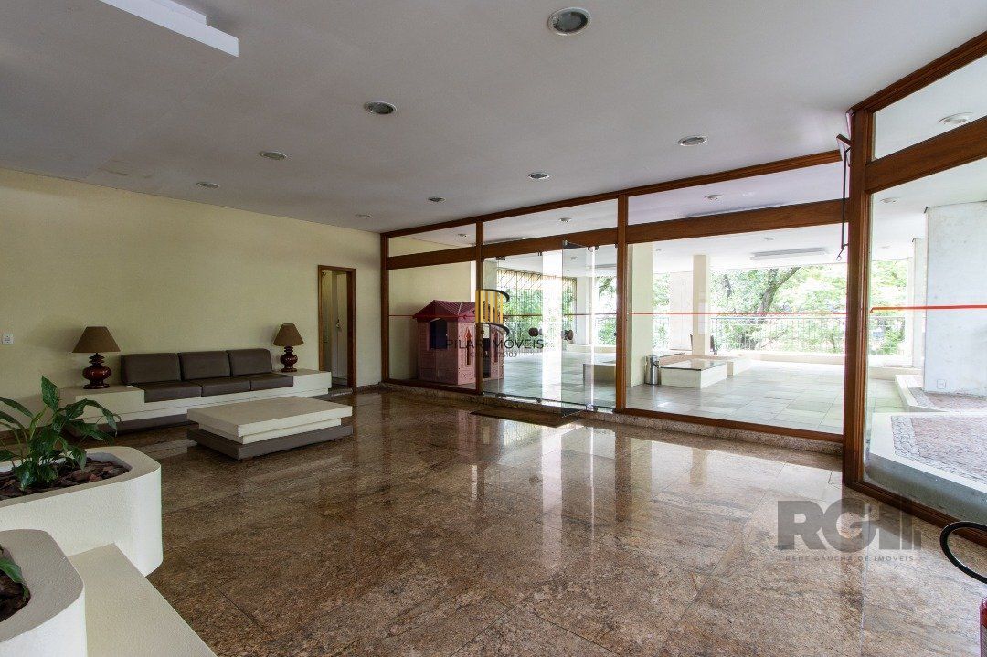 Apartamento grande em Petrópolis. com 257,90m2