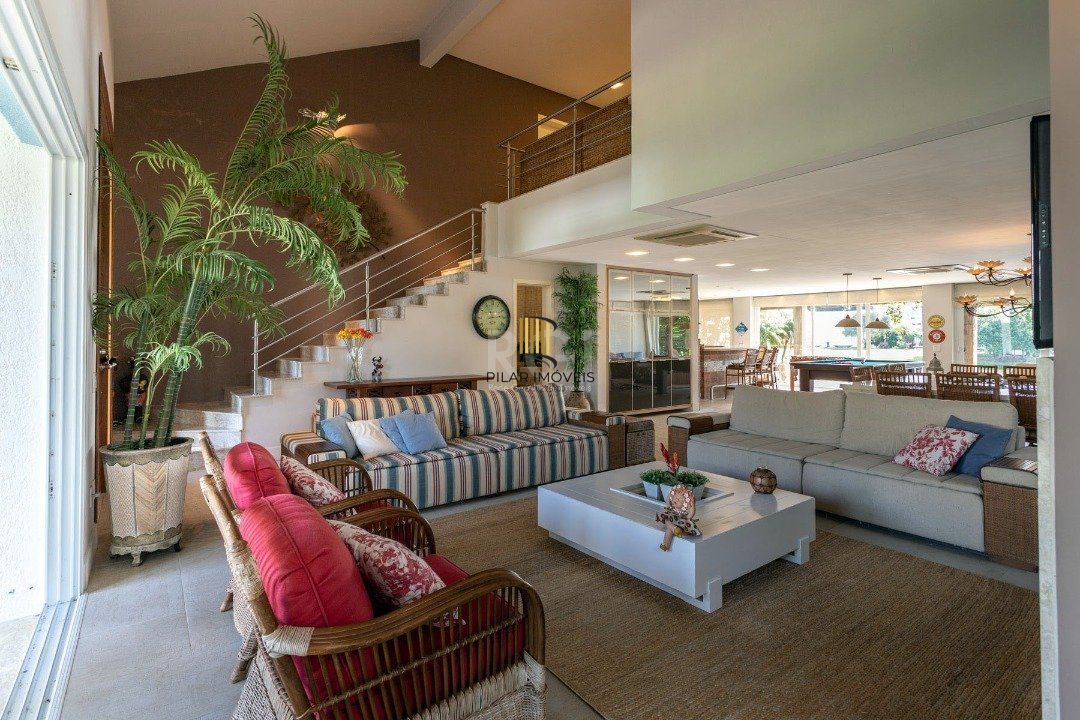 Casa Condominio para Venda - 399m², 5 dormitórios, sendo 5 suites, 4 vagas - Atlântida