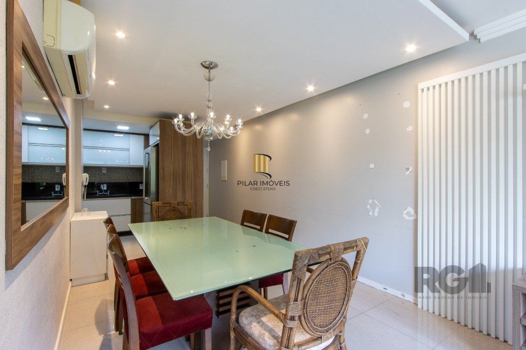 **Apartamento Residencial com 3 Quartos e 3 Banheiros em Camaquã, Porto Alegre, RS**