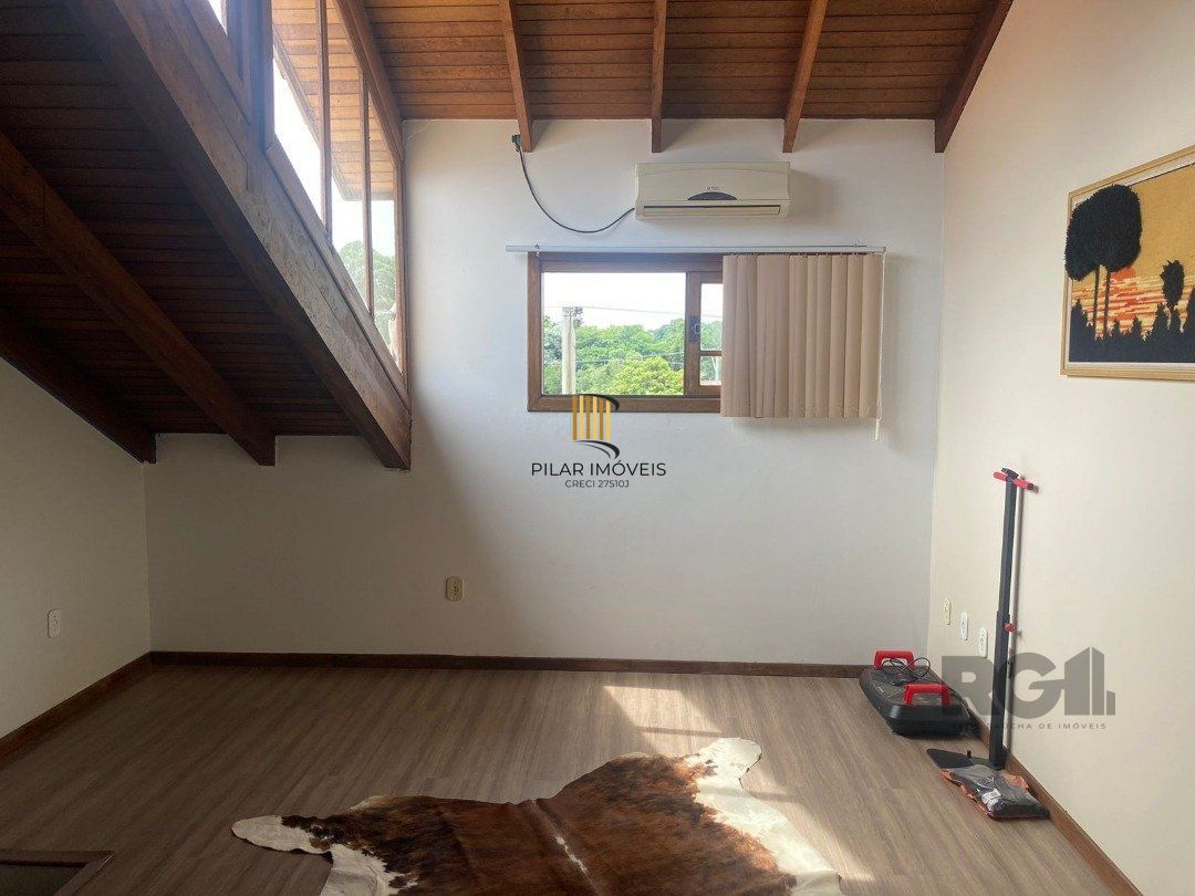 CASA | 2 DORMITÓRIOS | 1 SUÍTE | 2 VAGAS | PISCINA | SACADA | BAIRRO HÍPICA | ZONA SUL