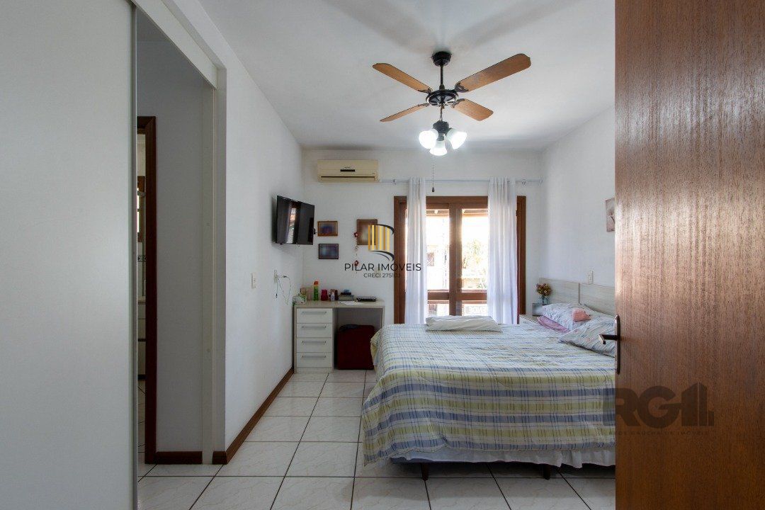Casa com 3 dormitórios, sendo 1 suíte para venda  no bairro Hípica