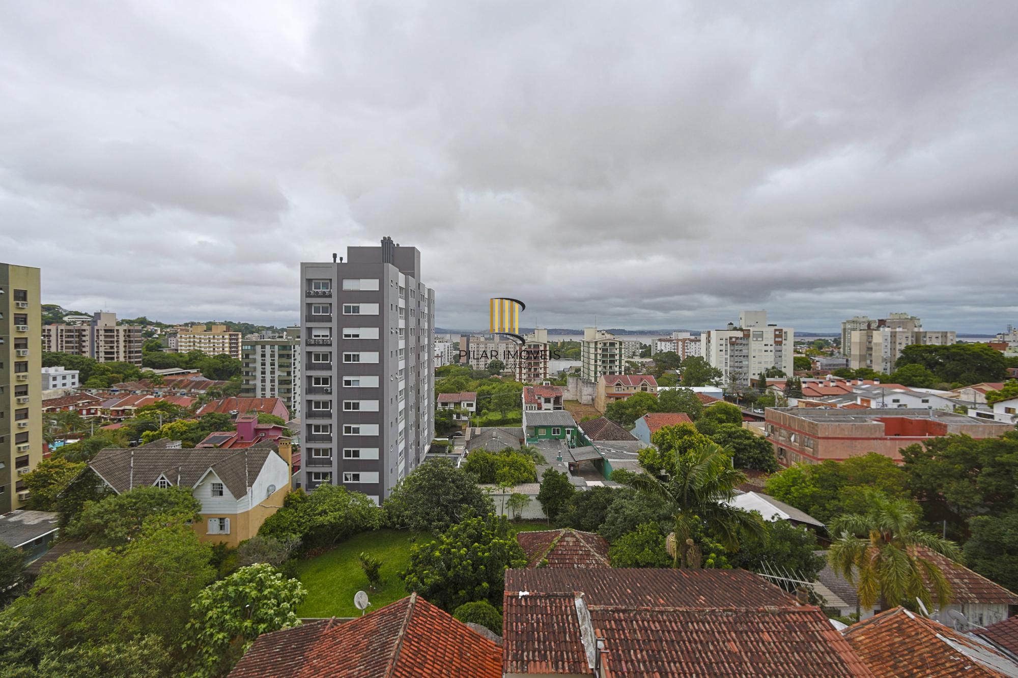 Apartamento com 217m² e 3 dormitórios no bairro Tristeza em PORTO ALEGRE para Comprar