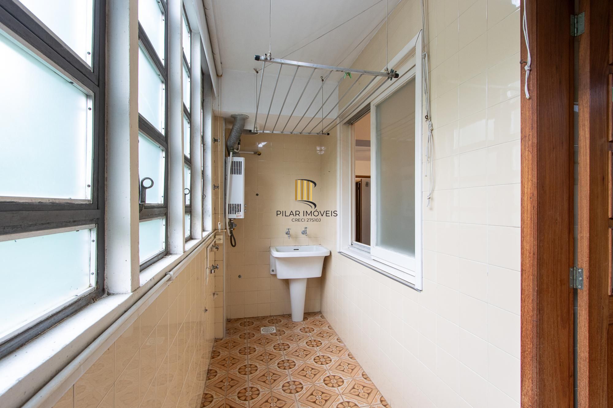 Apartamento 3 Dormitório(s) Bairro Menino Deus