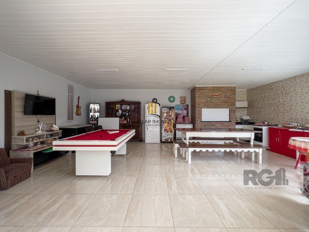 Casa Térrea mobiliada com 5 dormitórios 350m² de área - Navegantes - Capão da Canoa