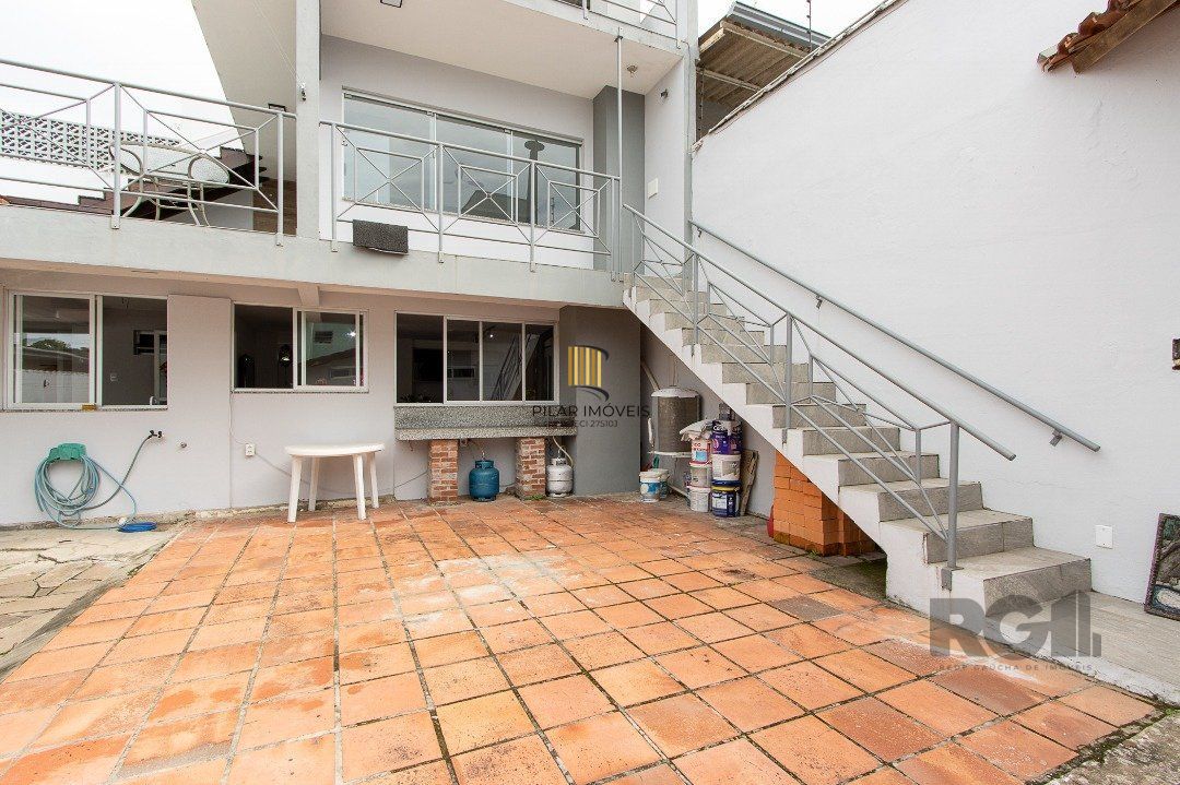 Casa 3 dormitórios no bairro Tristeza