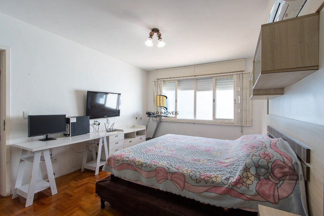 Casa 3 dormitórios no bairro Ipanema