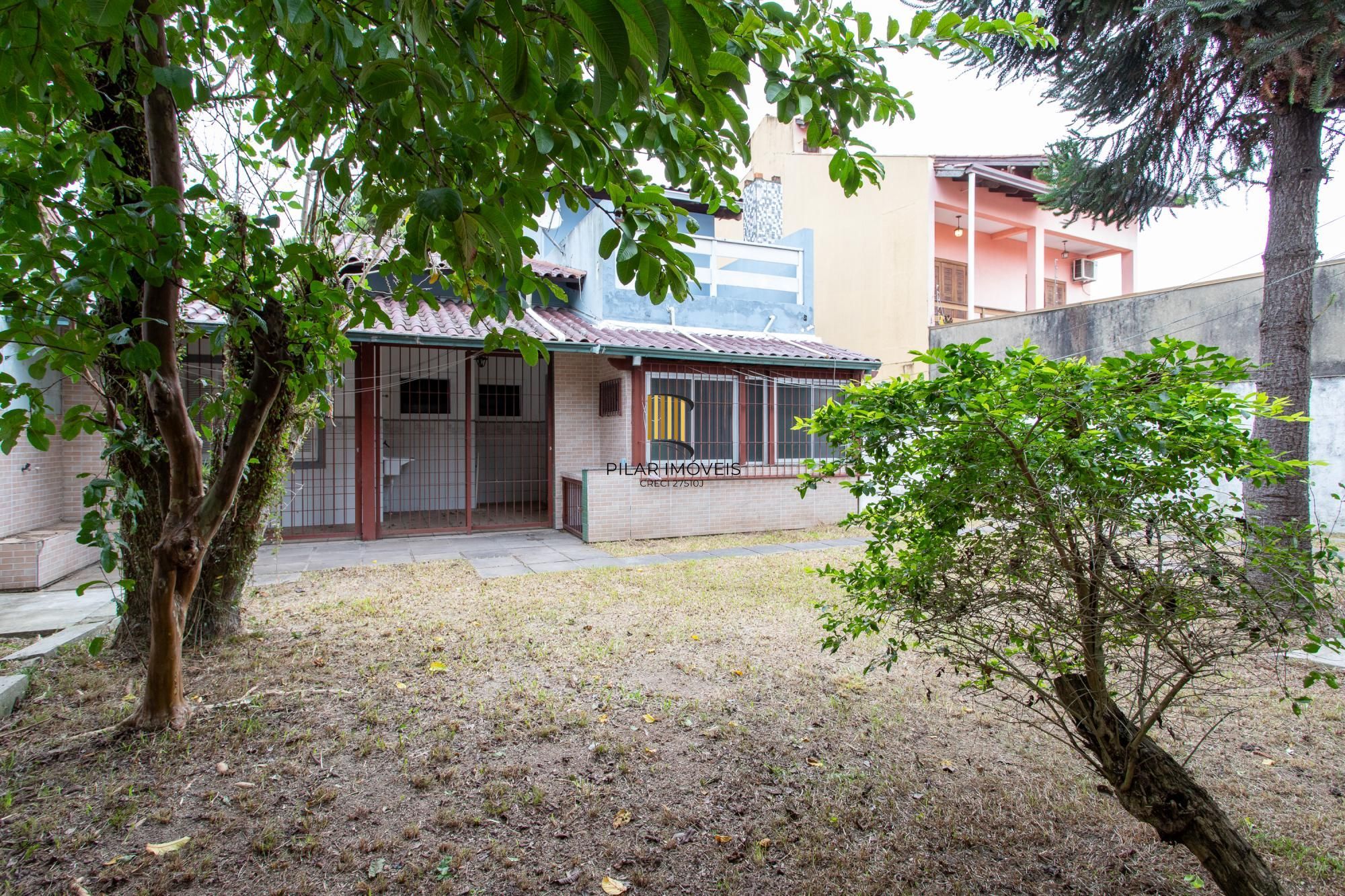 Casa 3 dormitórios no bairro Aberta dos Morros