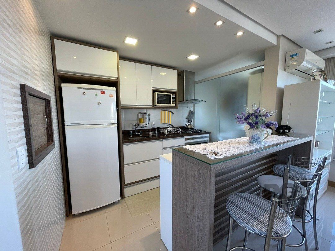 Apartamento 2 dormitórios no bairro Tristeza