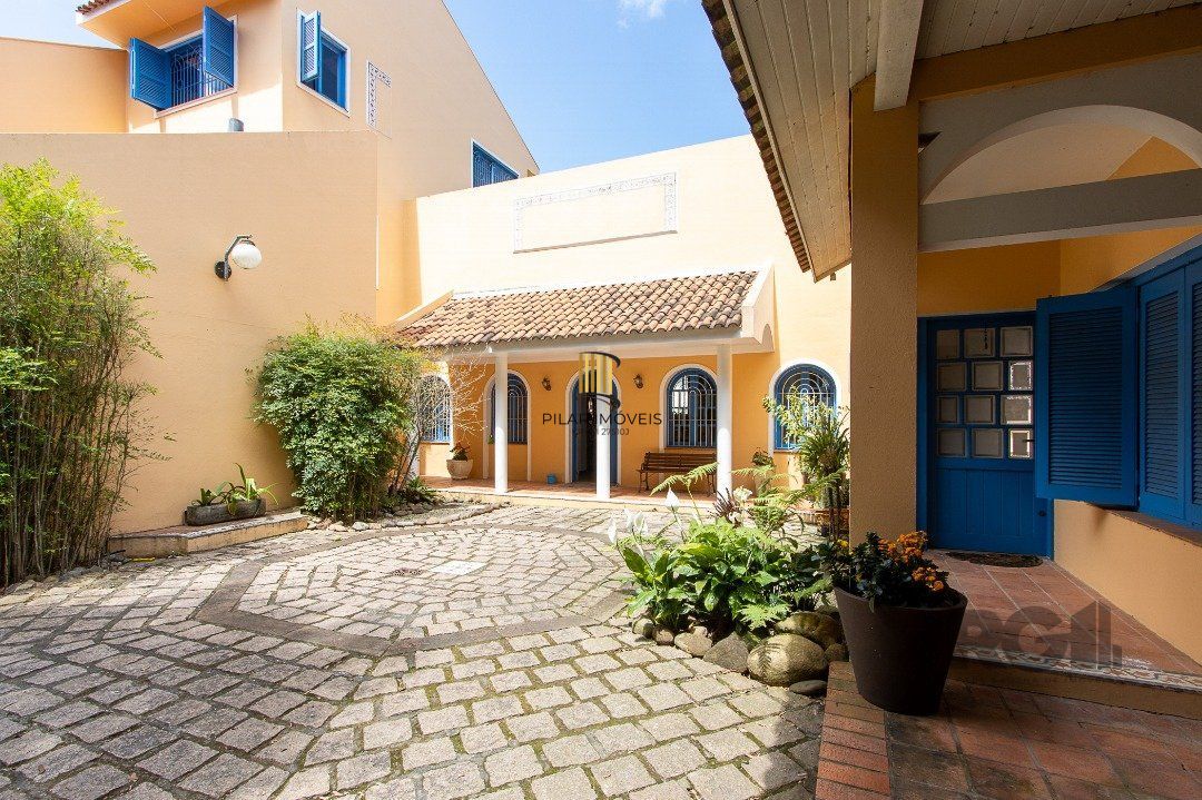 Casa 4 dormitórios no bairro Jardim Isabel