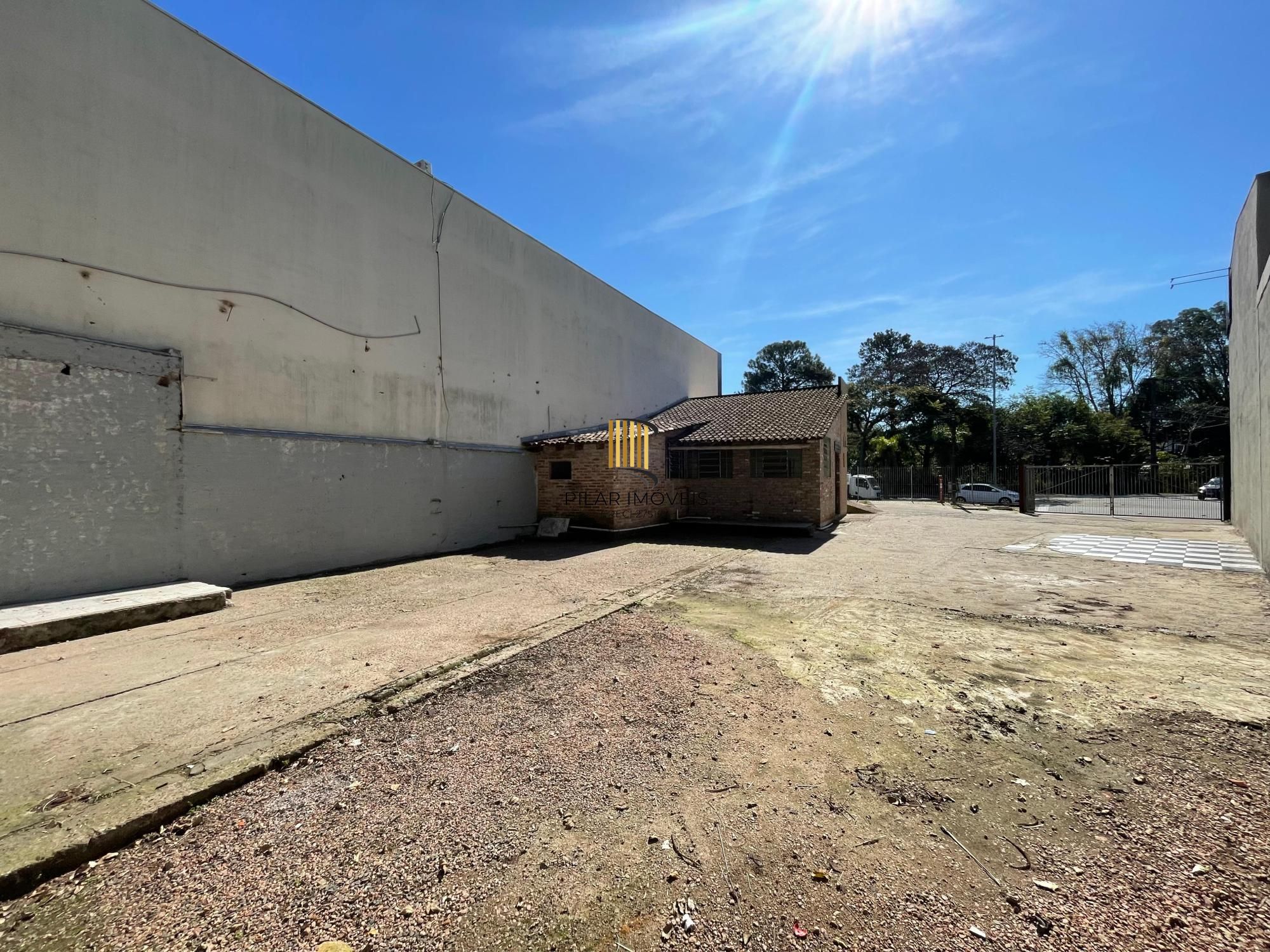 Dois terrenos lado a lado em localização estratégica de Ipanema – Porto Alegre Área total: 552 m²