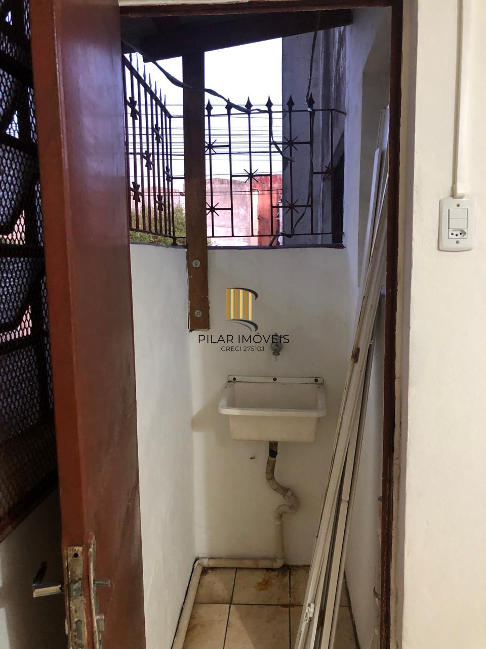 Apartamento 2d com vaga - Bairro Restinga