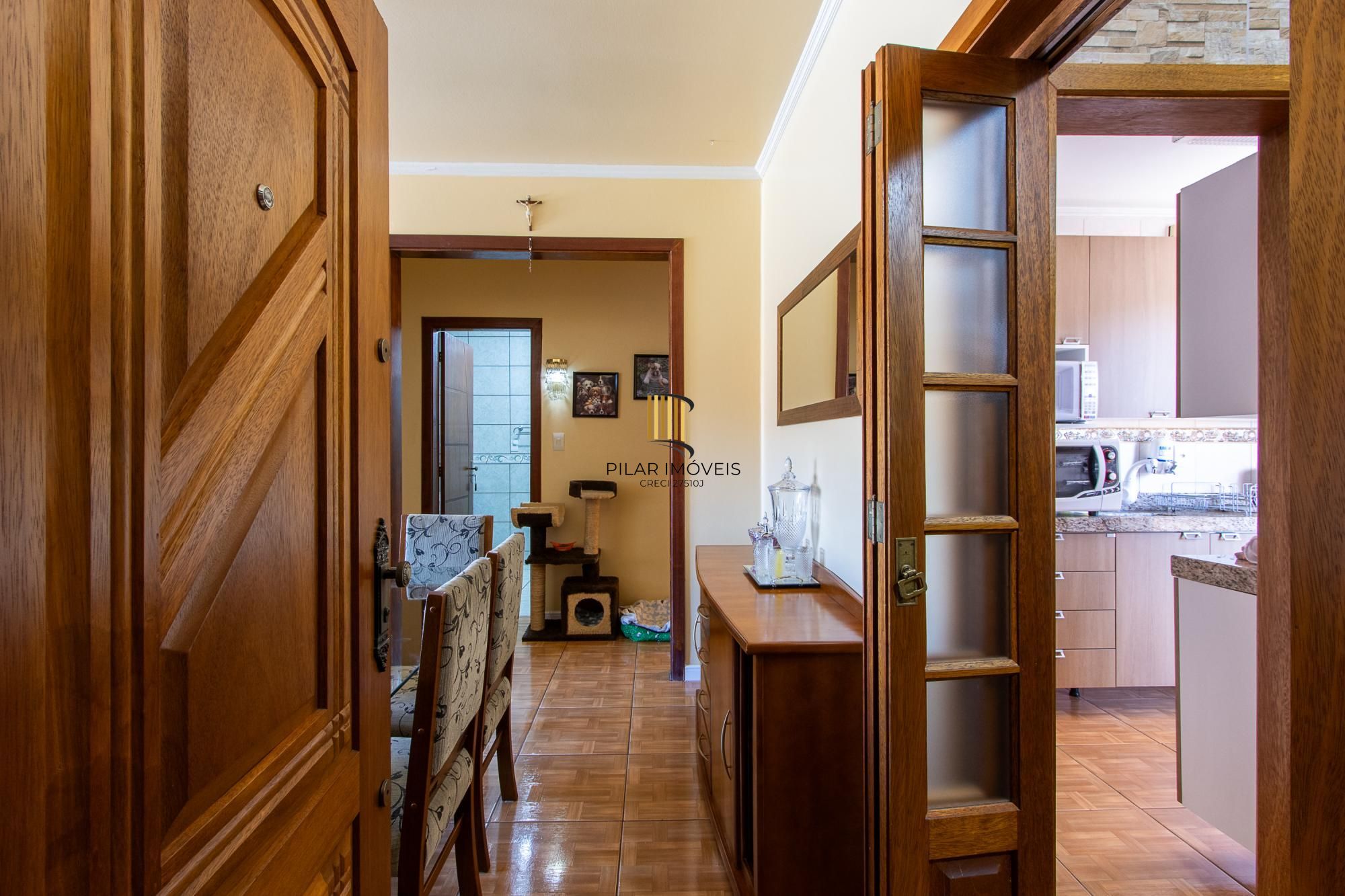 Apartamento de 2 dormitórios no bairro Medianeira. - Pilar Imóveis