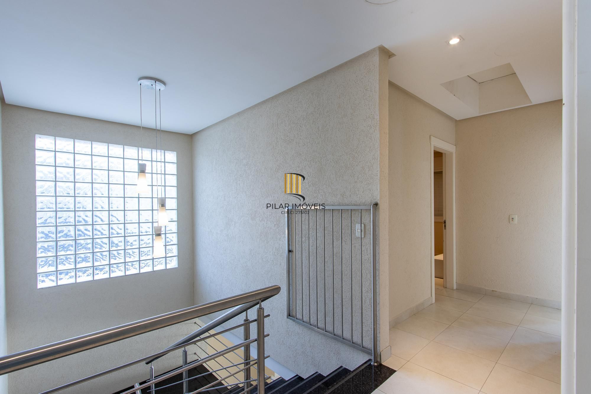 Casa de Condomínio 4 dormitórios no bairro Belém Novo