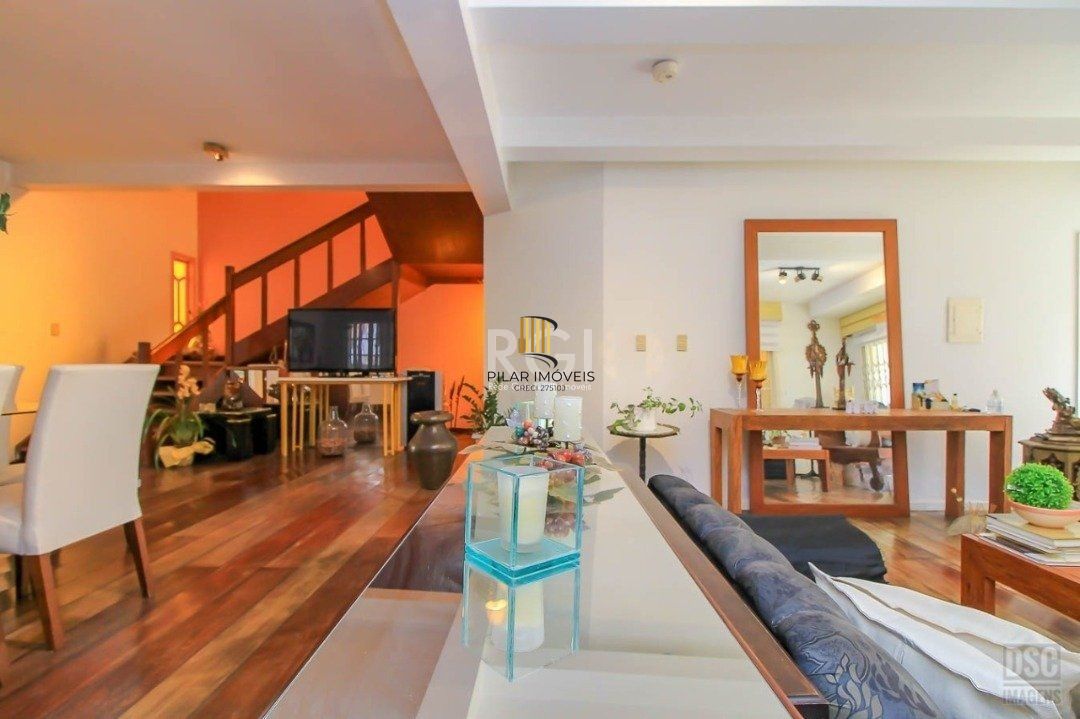 casa Living para 3 ambientes com lavabo, cozinha com pia e armários planejados