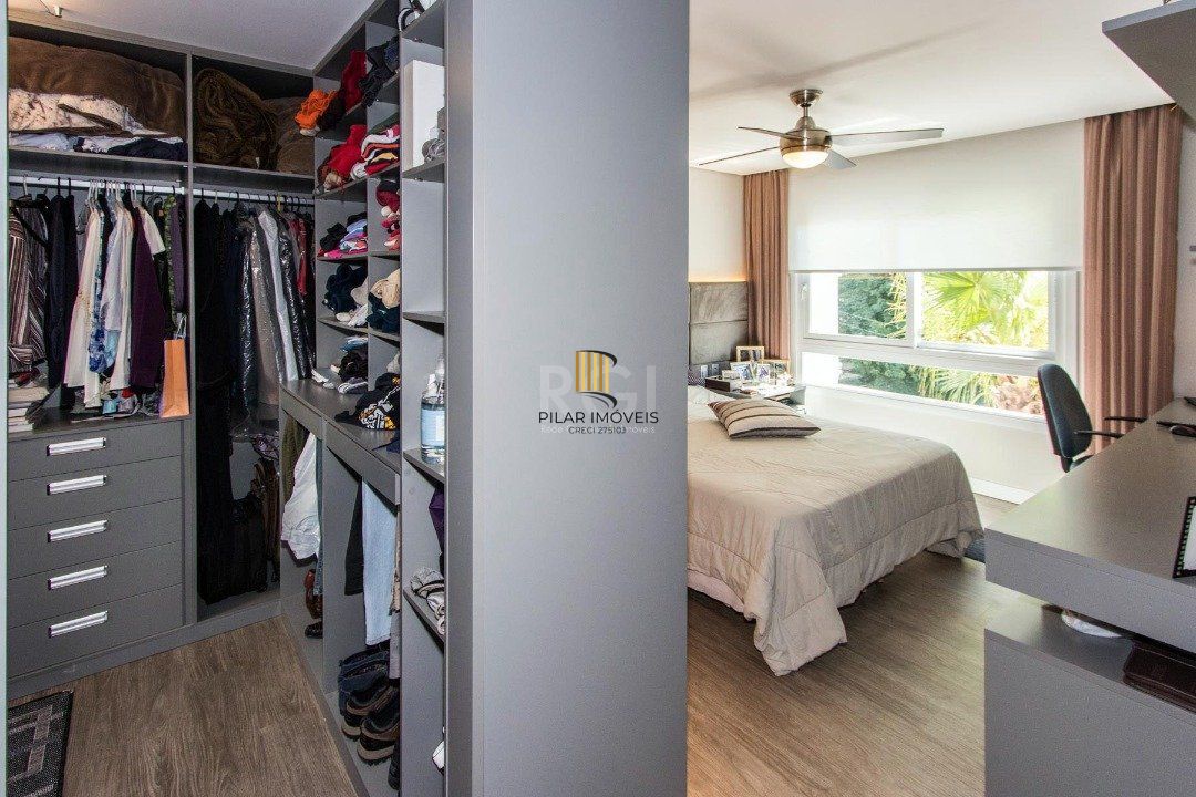 Cobertura para Venda - 230.43m², 3 dormitórios, sendo 3 suites, 2 vagas - Menino Deus