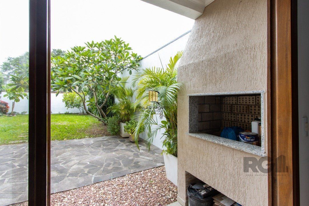 Casa para Venda - 170m², 3 dormitórios, sendo 1 suites, 2 vagas - Lagos De Nova Ipanema