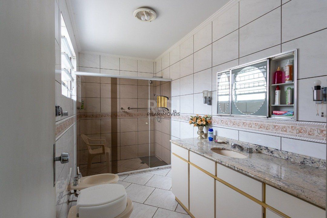 Casa para Venda - 280m², 4 dormitórios, sendo 1 suites, 3 vagas - Vila Assunção